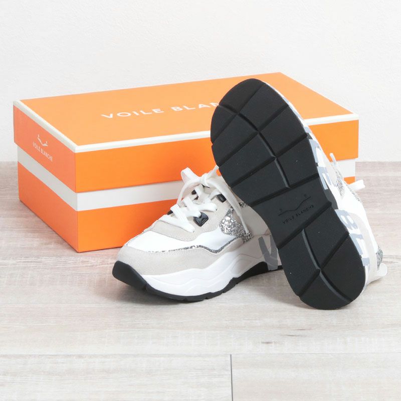 アウトソールとBOX