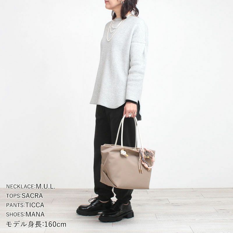 ピンクベージュ シルバー