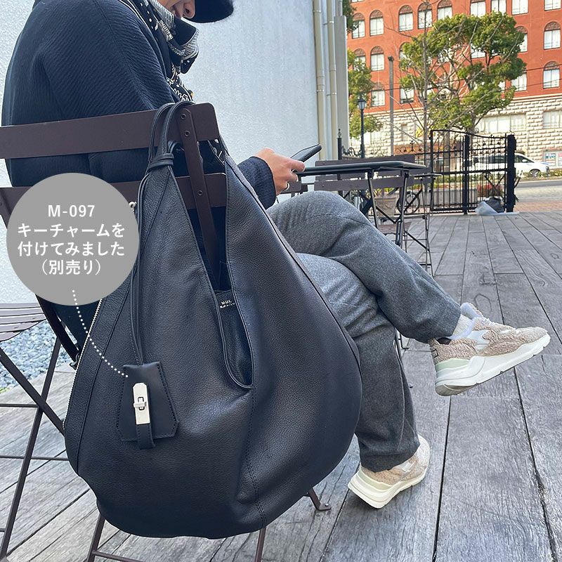 M.U.L. エムユーエル スムースレザー ファークラッチバッグ ブラック  