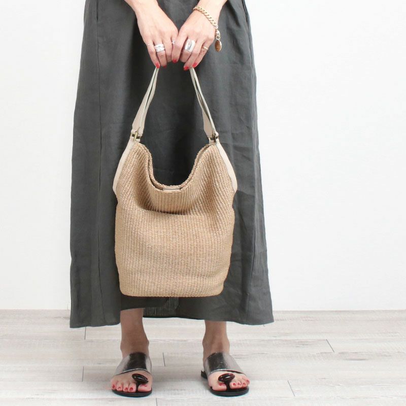 ヴィオラドーロ かごバッグ SANDRO ラフィアシート バケツ型トート