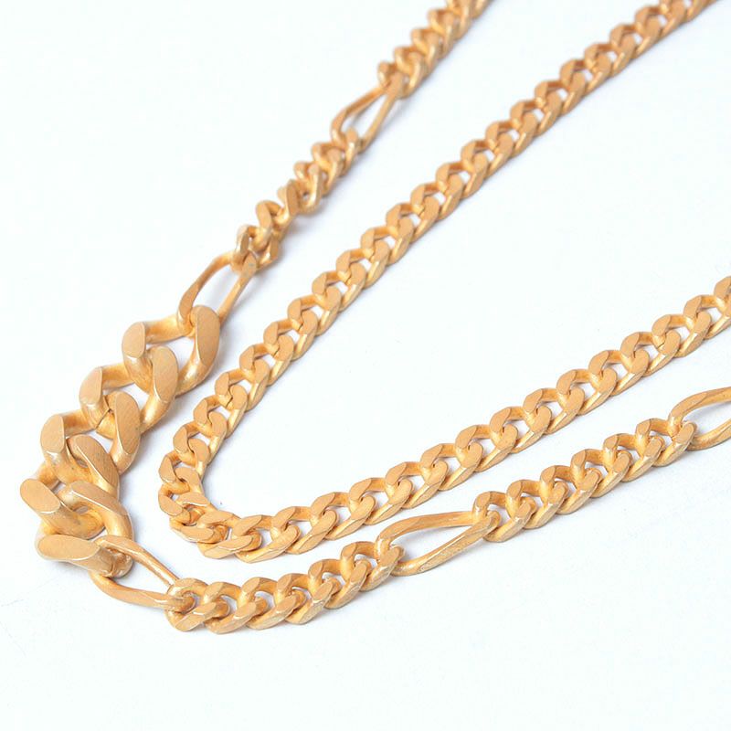 マットゴールドチェーンディテール