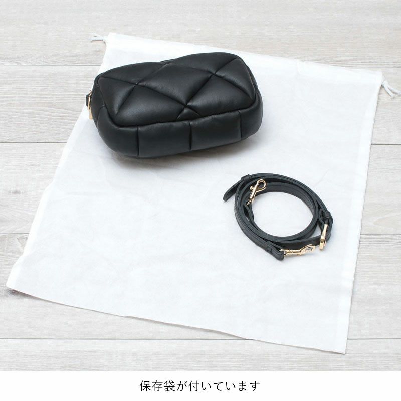 付属品と底面
