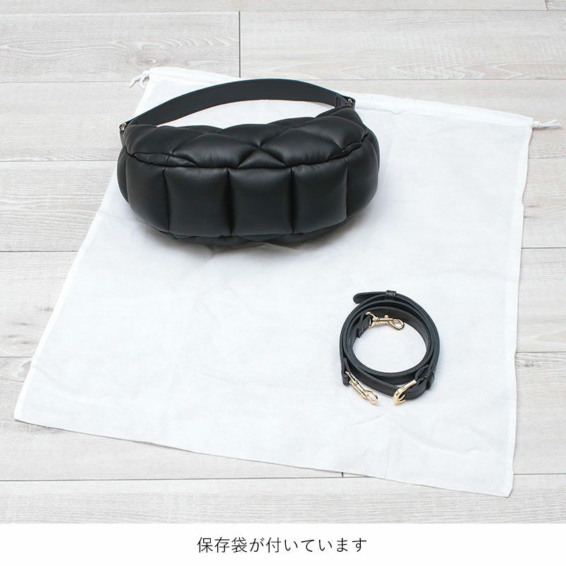 付属品と底面