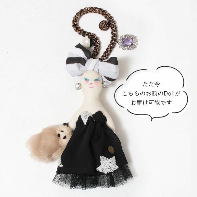 こちらのDOLLが届きます