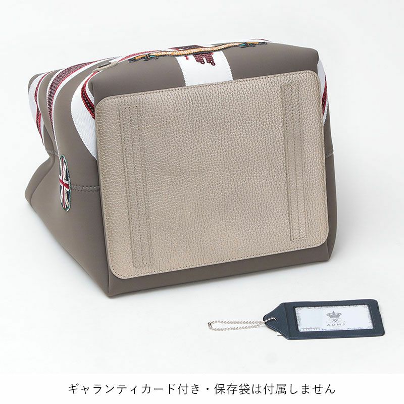 底面とギャランティーカード