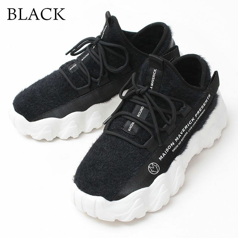 ブラック